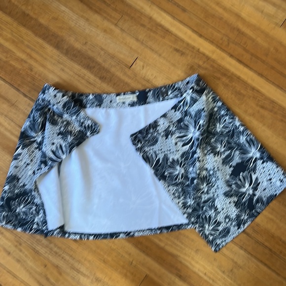 Abercrombie & Fitch Floral Wrap Skirt - Picture 7 of 10